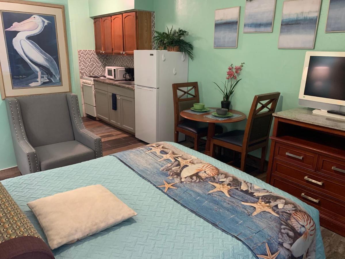 Michaels Siesta Motel St. Petersburg Kültér fotó